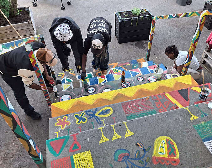 Treppen wurden bemalt. (Foto: Stadt Friedrichshafen)